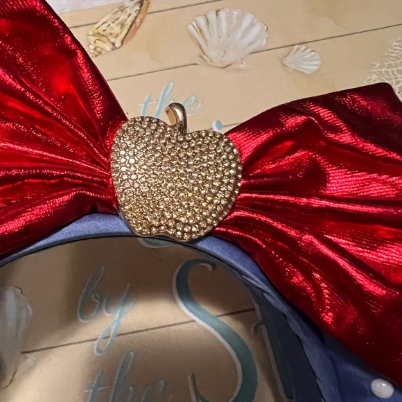 Snow White bauble bar 2022 Mickey Ears - Picture 2 of 4